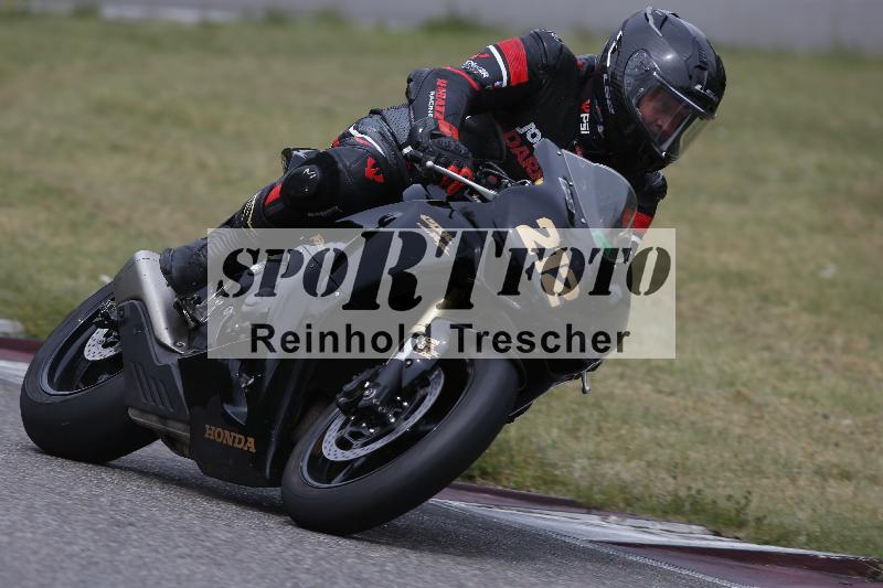/11 28.04.2026  PROMAX ADR/Gruppe gruen/212